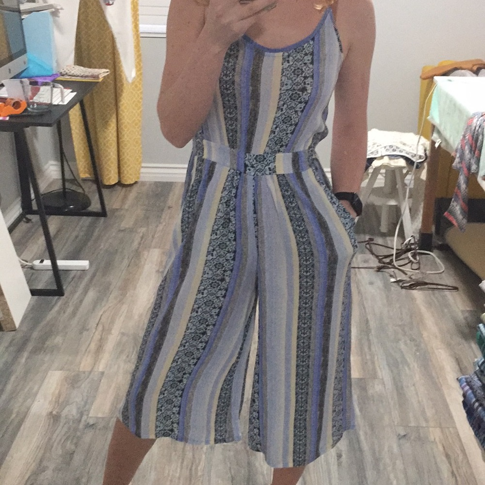 Elegant romper - Picture 1 of 12